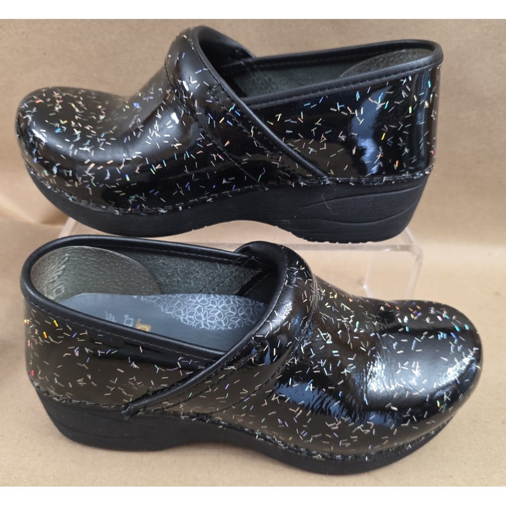 Dansko (Sz 36 US 5.5-6) XP 2.0 Pro Clogs Paint Swirl Patent Leather Black